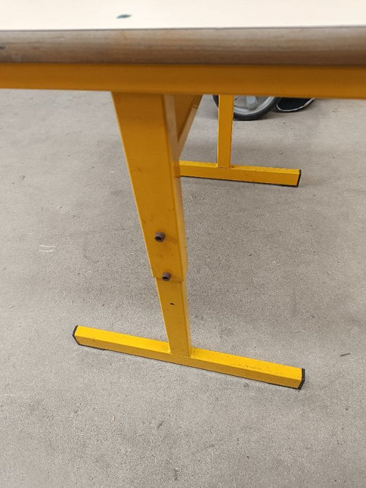 Table scolaire bureau réglable jaune 60 x 50 cm - - Divers