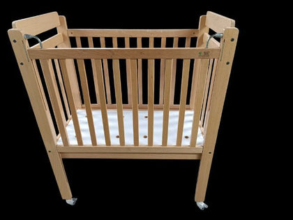 Lit à barreaux pro en bois -  - Divers